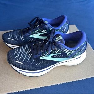Brooks Ghost 14 medium size woman’s 7.5